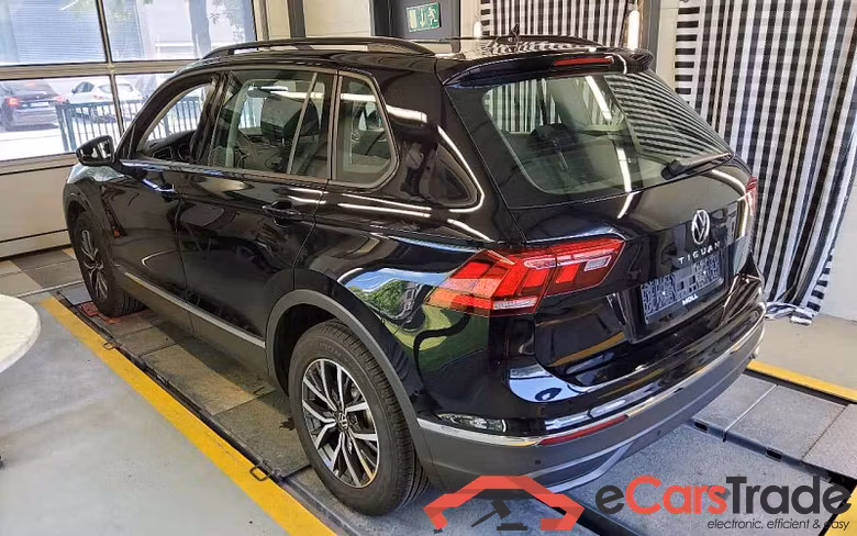 Volkswagen Tiguan (AX1)(07.2020->2024) DE - SUV5 1.5 TSI BMT/Start-Stopp EU6d, Life OPF, (Facelift) 2020 - 2023 #4