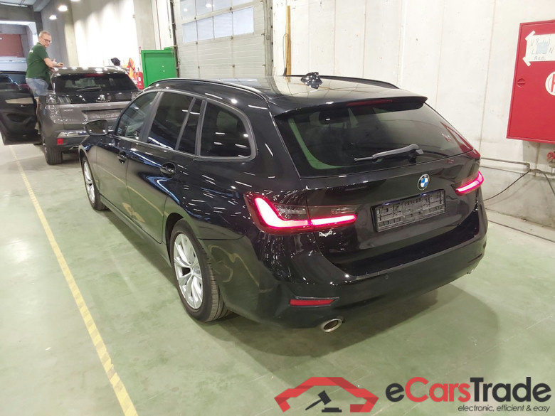 BMW 3 TOURING - 2019 318iA OPF #2