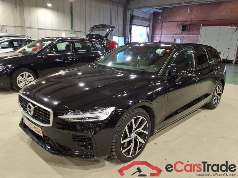 VOLVO V60 - 2018 2.0 T8 AWD PHEV R-Design Geartronic #1