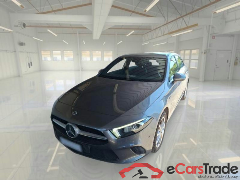 MERCEDES-BENZ CLASSE A / 2018 / 5P / BERLINA A 250 E EQ-POWER AUTO BUSINESS EXTRA #1