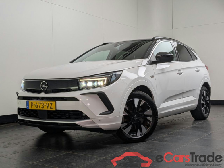 OPEL Grandland 1.6 TurboHy Ultimate #1
