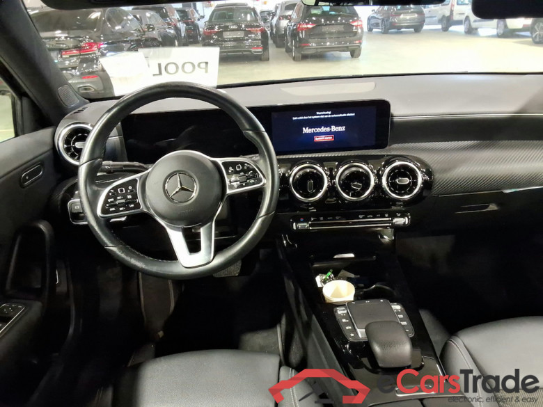 MERCEDES-BENZ A-CLASS LIMOUSINE 1.3 A 250 E BUSINESS SOLUTION DCT #6