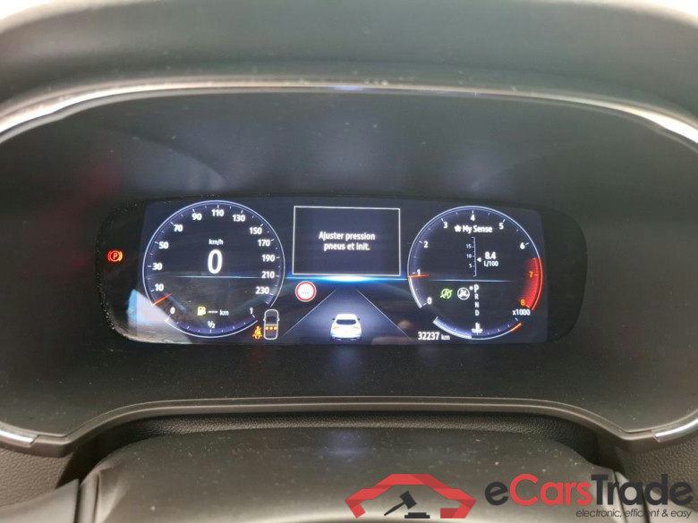 RENAULT Mégane Berline / 2020 / 5P / Berline techno TCe 140 EDC #6
