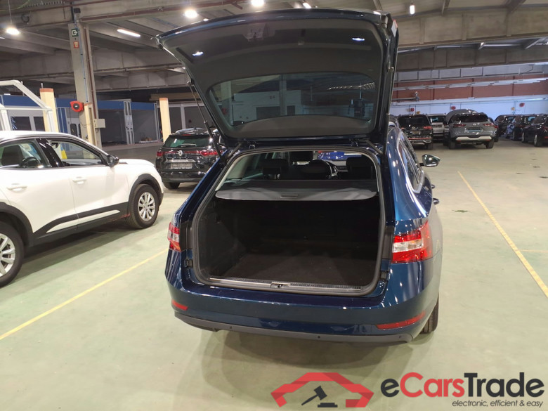 SKODA SUPERB COMBI 1.5 TSI ACT 110KW DSG7 CLEVER #3