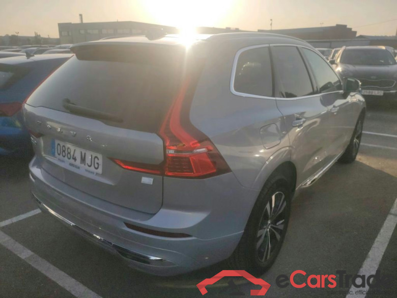 VOLVO XC60  2.0 T6 AWD Recharge Core Auto #2