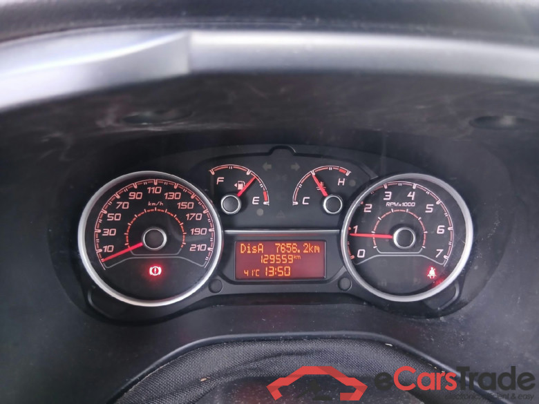 FIAT Doblò Cargo/2015/4P/furgón derivado de turismo Cargo SX 1.6 Mjet 66kW (90CV) (AC) #4