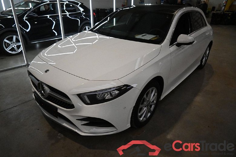 MERCEDES-BENZ A-Klasse A 250 e 8G-DCT AMG Line 5d 118kW