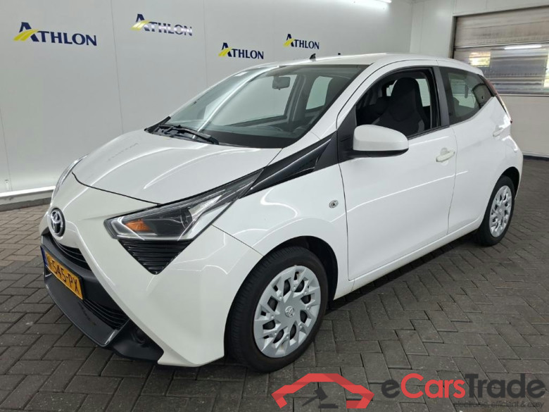 TOYOTA Aygo 1.0 VVT-i x-play 5D 53kW