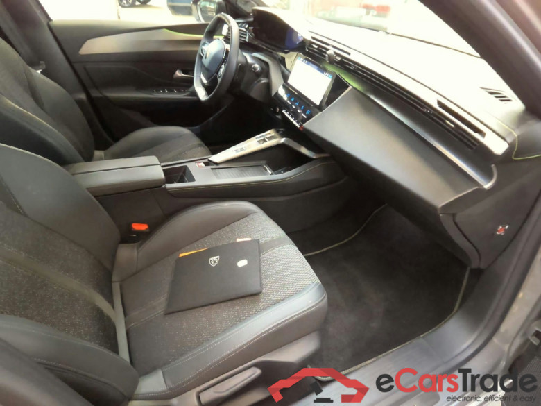 Peugeot 308 SW GT Hybrid 136 e-DCS6 #3