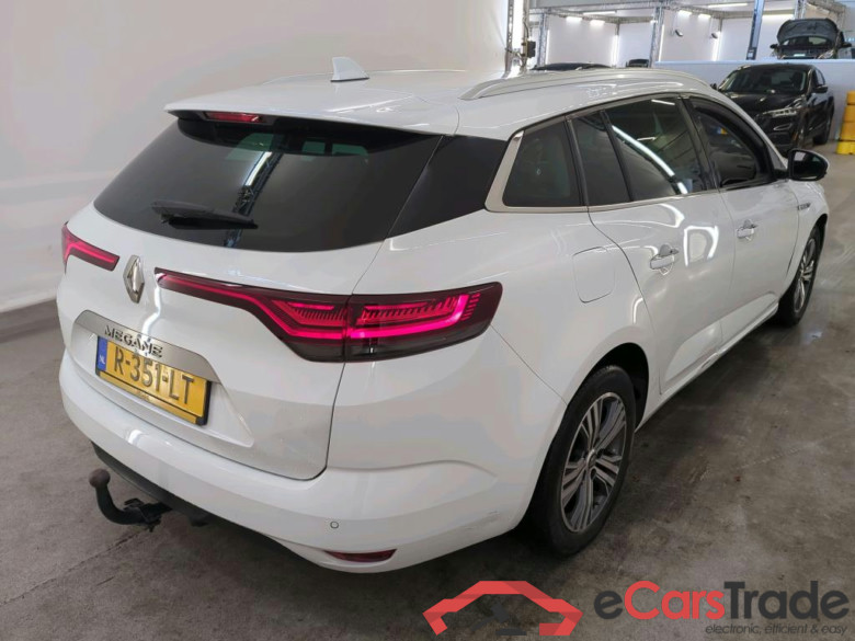 Renault Mégane Estate TCe 140 EDC Intens 5d #2