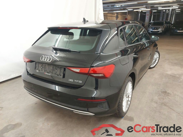 Audi A3 Sportback 1.5 35 TFSi 110kW Advanced 5d #2