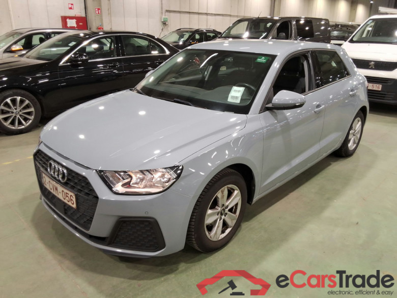 AUDI A1 1.0 25 TFSI ATTRACTION #1