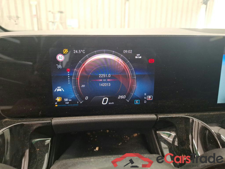 MERCEDES-BENZ GLA / 2020 / 5P / SUV 2.0 GLA 200 D BUSINESS LINE DCT #6