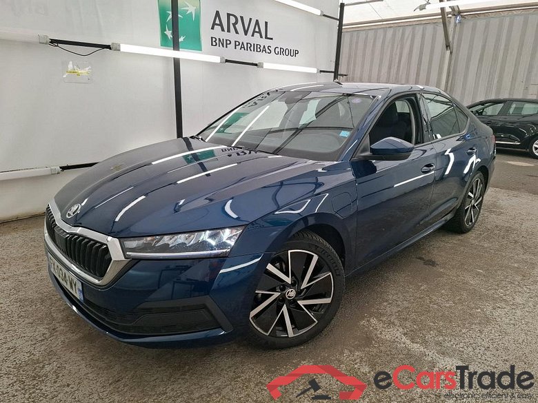 SKODA Octavia / 2020 / 5P / Berline 1.4 TSI PHEV iV 204 DSG6e Business