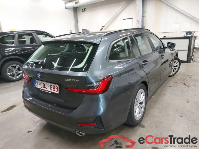 BMW - BMW 3 TOURING 320e 204PK Business Edition With Vernasca Heated Sport Seats & Driving Assistant Pack & Active Cruise Control & Park Sensors Front & Rear   * HYBRID * #2