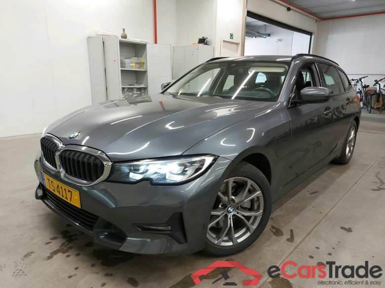BMW - BMW 3 TOURING 320e 204PK Sport Pack Business Plus With Heated Seats & Heated Steering Wheel & Trailer Towing Hook & Parking Assistant Pack * HYBRID * #1