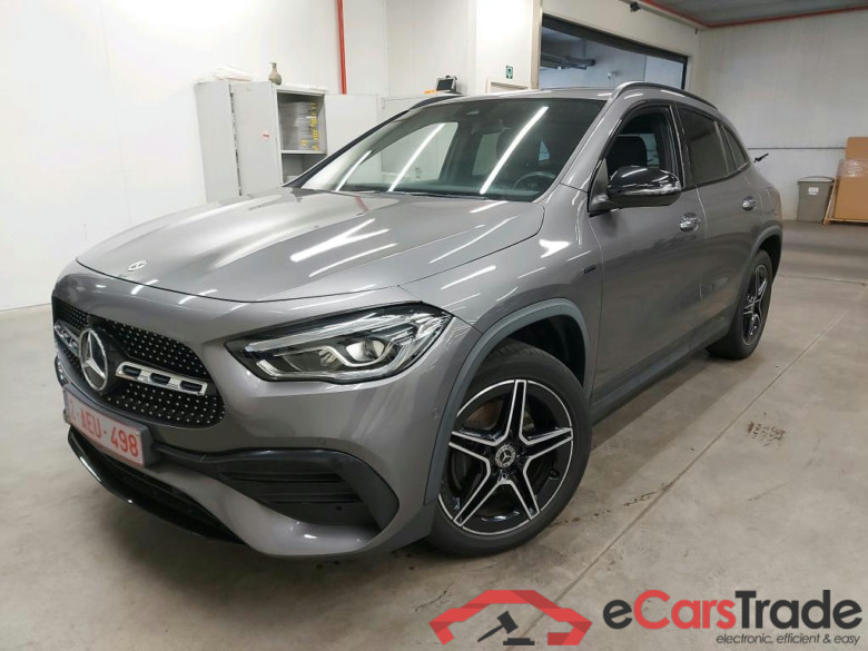 MERCEDES - MER GLA 250 e 218PK DCT Sport Edition AMG Line & Premium Pack & Exclusive Pack & Night Pack & Premium Pack & 19 Inch  * HYBRID *