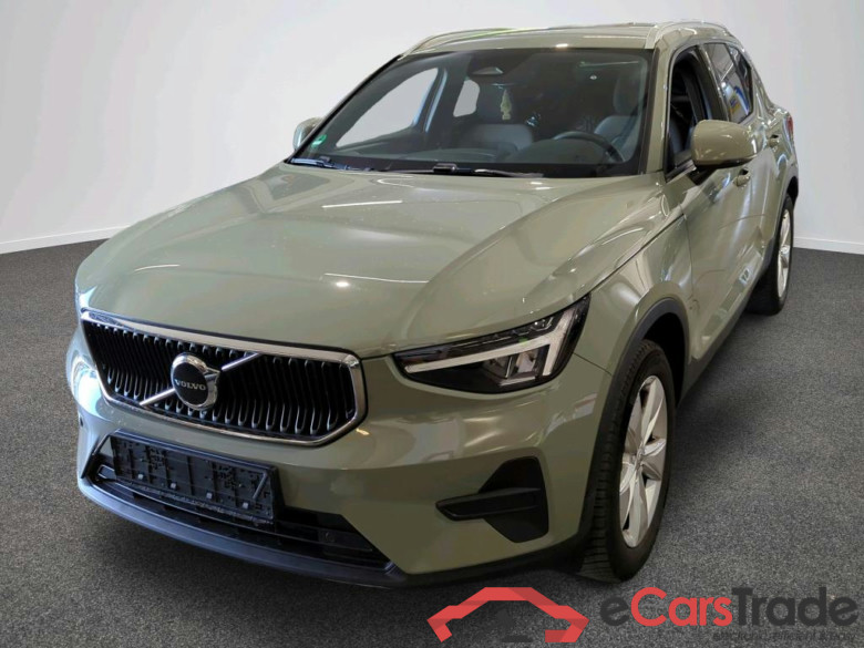 XC40 Core 2WD 2.0 120KW AT7 E6d #1