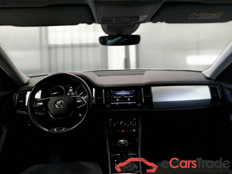 SKODA KODIAQ / 2021 / 5P / SUV 1.5 TSI ACT EXECUTIVE DSG 7P #3