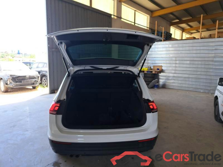 VOLKSWAGEN TIGUAN / 2016 / 5P / SUV 2.0 TDI SCR 110KW BUSINESS BMT DSG #5