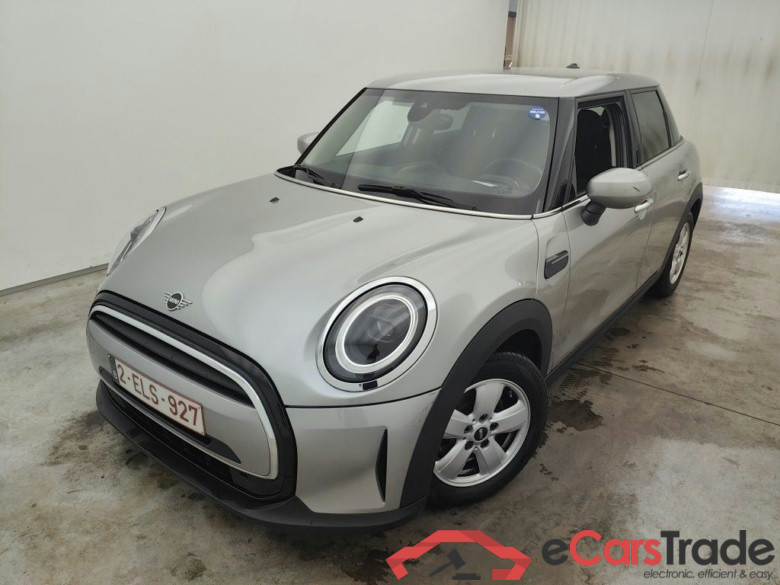 Mini 5 door Cooper (100 kW) 5d #1