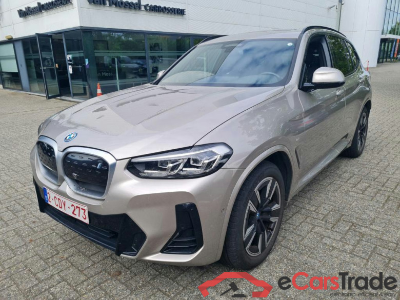 BMW IX3 80KWH AUTO