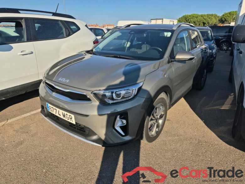 KIA Stonic / 2017 / 5P / todoterreno 1.0 T-GDi 88kW (120CV) MHEV iMT Drive #1