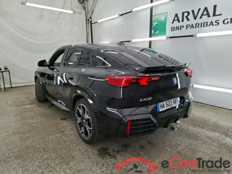 Série iX2 30 xDrive M Sport 64kWh BVA #3