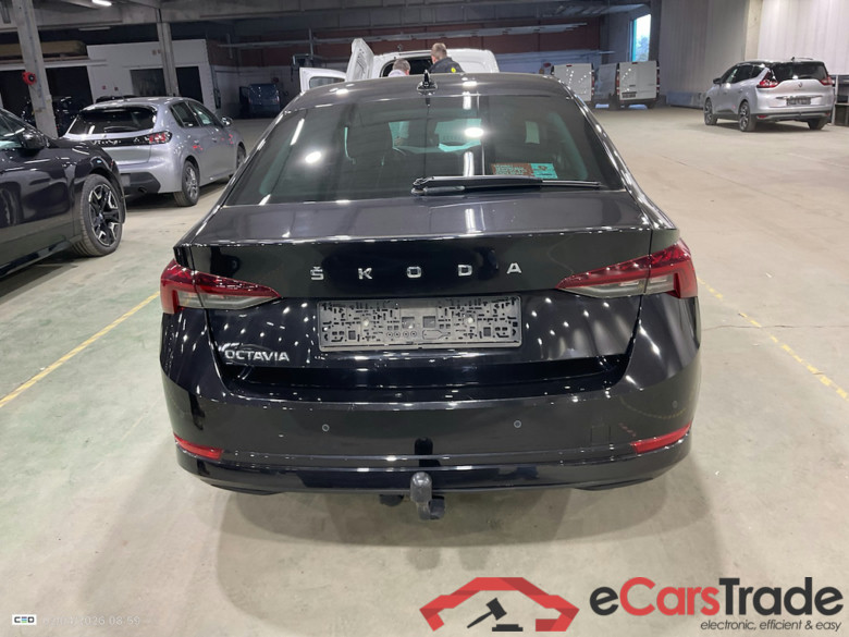 SKODA OCTAVIA 2.0 CRTDI 85KW AMBITION #5