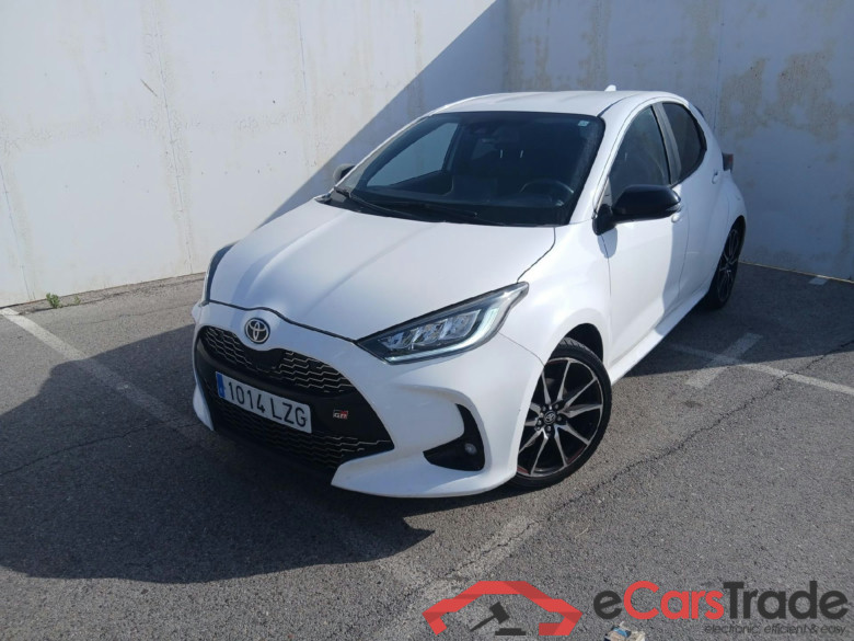 TOYOTA Yaris / 2020 / 5P / berlina con portón 1.5 120H GR Sport #1