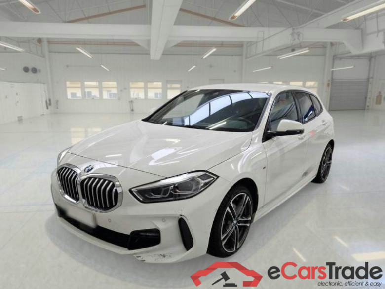 BMW SERIE 1 / 2019 / 5P / BERLINA 118D MSPORT #1