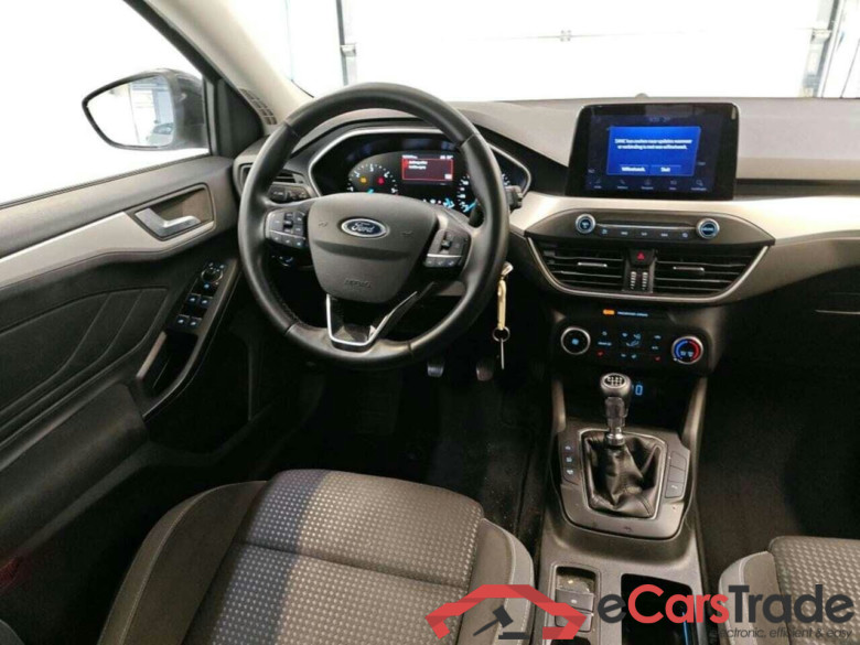 FORD Focus Wagon 1.5 EcoBl. Tit XBns #3
