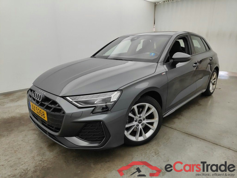 Audi A3 Sportback 35 TDI S tronic S line 5d #2