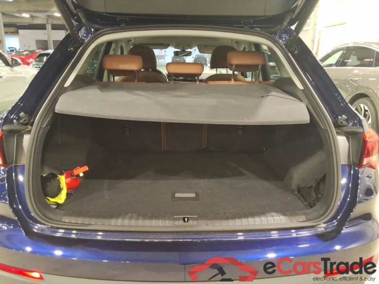 AUDI Q3 2.0 35 TDI S TRONIC BUS. ED. ATTRACTION #3