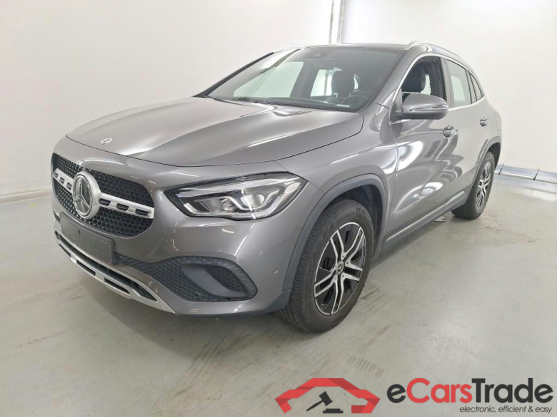 MERCEDES-BENZ GLA 2.0 GLA 180 D DCT BUSINESS SOLUTION #1