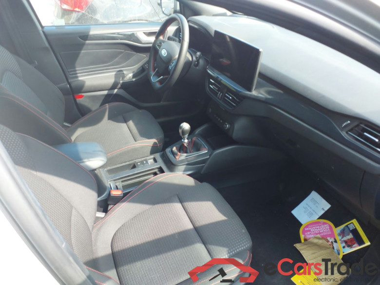 FORD FOCUS_SW SPORTBREAK 1.0 ECOBOOST 125CV MHEV 6 VELOCIDADES ST Line(Winterpack) #3