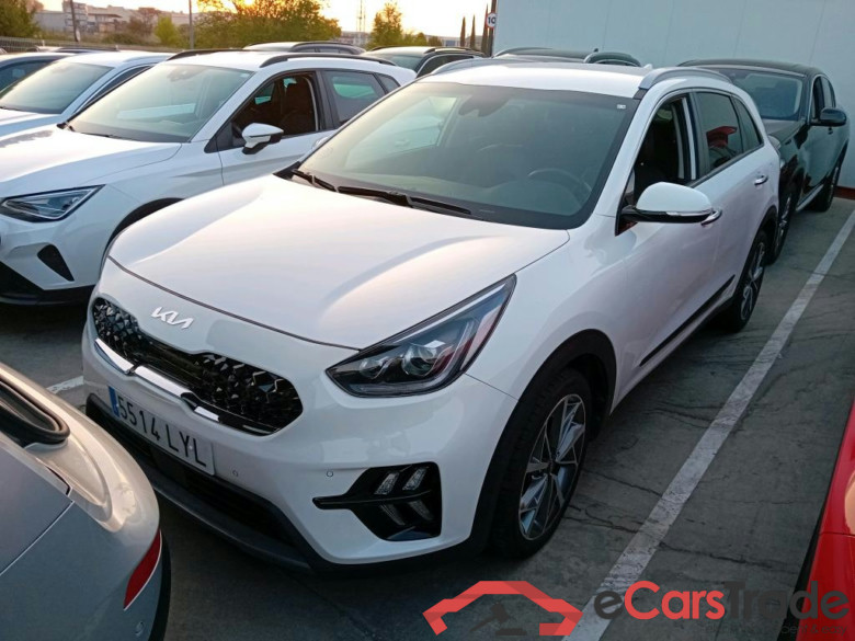 KIA Niro / 2019 / 5P / crossover 1.6 GDi HEV 104kW (141CV) Emotion (AC) #1