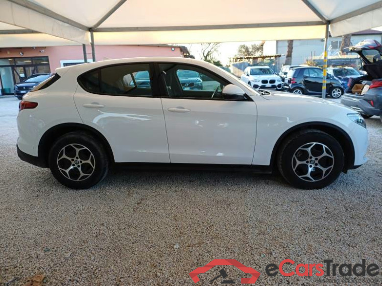 ALFA ROMEO STELVIO / 2017 / 5P / SUV 2.2 TD 190 CV SUPER BUSINESS AT8 Q4 #6