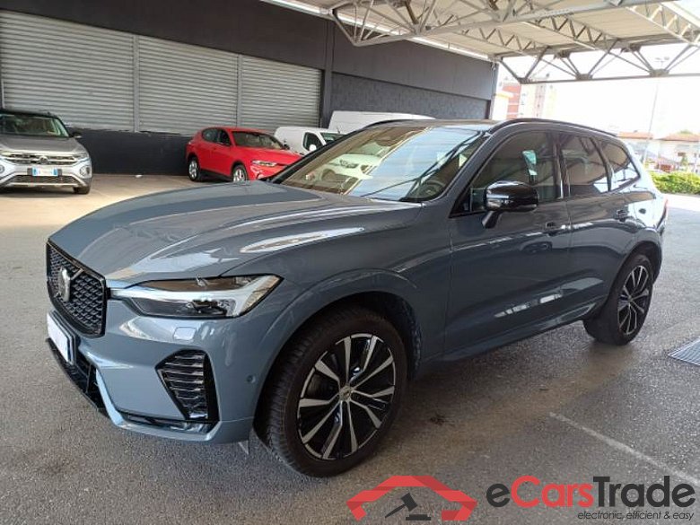 VOLVO XC60 / 2021 / 5P / SUV B4 D AWD AUTOMATICO ULTIMATE DARK