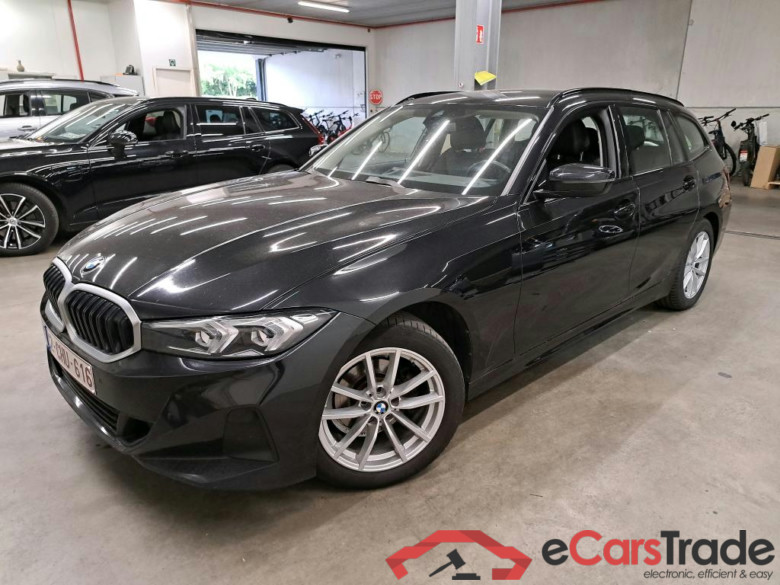BMW - BMW 3 TOURING 318dA 136PK With Climatic & Navigation & Heated Sport Seats & PDC Front & Rear #1