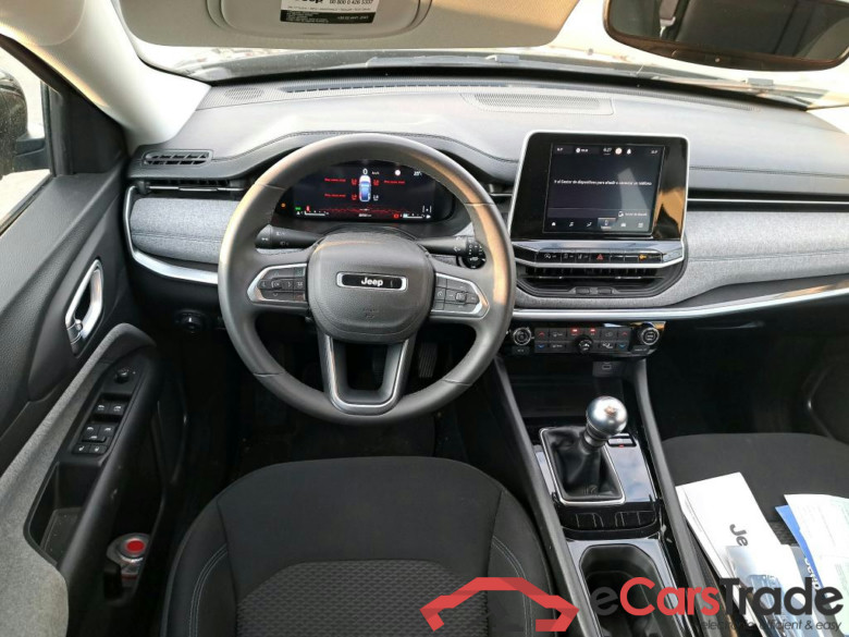 JEEP Compass / 2021 / 5P / todoterreno 1.3 Gse T4 96kW (130CV) Longitude MT FWD #3