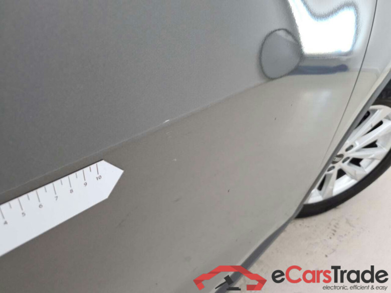 AUDI Q3 2.0 35 TDI BUS. ED. S-TRONIC #4