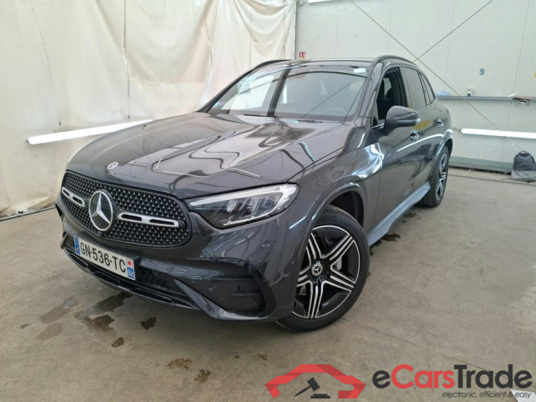 MERCEDES-BENZ GLC / 2022 / 5P / SUV GLC 300 e AMG Line 4MATIC