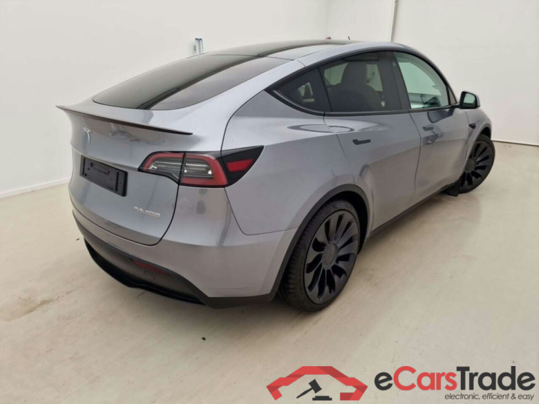 TESLA MODEL Y PERFORMANCE DUALMOTOR AUTOPILO #2