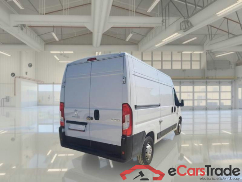 PEUGEOT BOXER / 2014 / 4P / FURGONE 333 L2H2 2.2 BLUEHDI 140CV SeS #2