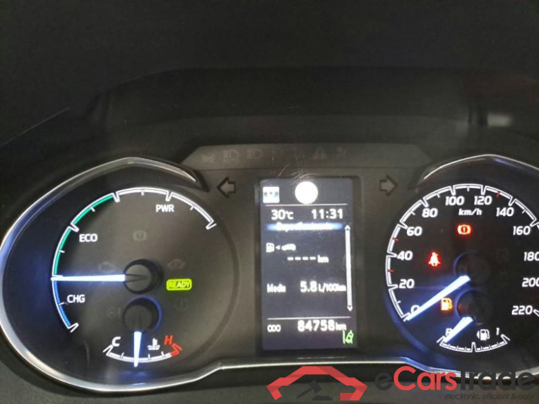 TOYOTA YARIS / 2017 / 5P / BERLINA 1.5 HYBRID BUSINESS #4