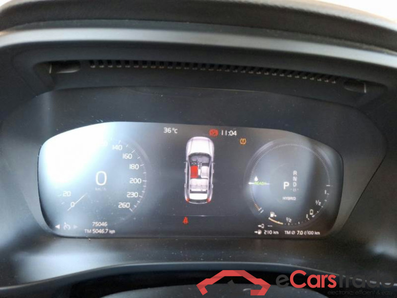 VOLVO XC40 / 2017 / 5P / SUV T5 PLUG-IN HYBRID AUTO RECH INSCRIP EXPR #4