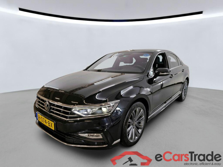 VOLKSWAGEN PASSAT 110 kW #1