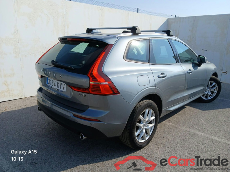 VOLVO XC60 / 2017 / 5P / todoterreno 2.0 D4 AWD Momentum Auto #2