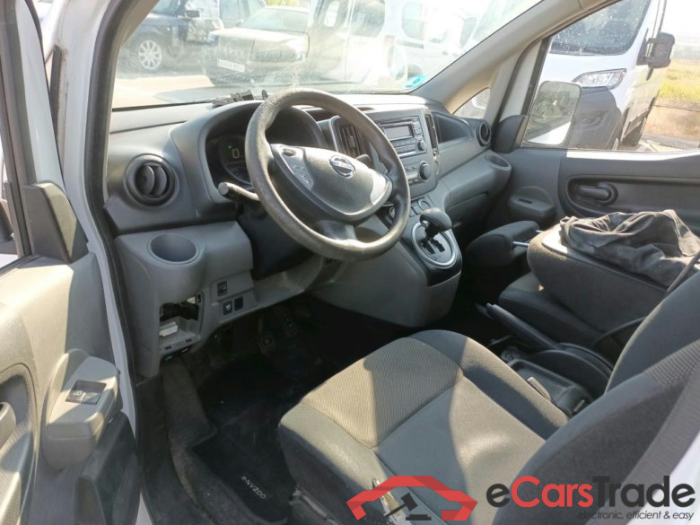 NISSAN e-NV200 / 2009 / 4P / furgón Furgón 4p 40 kWh PROFESIONAL #3